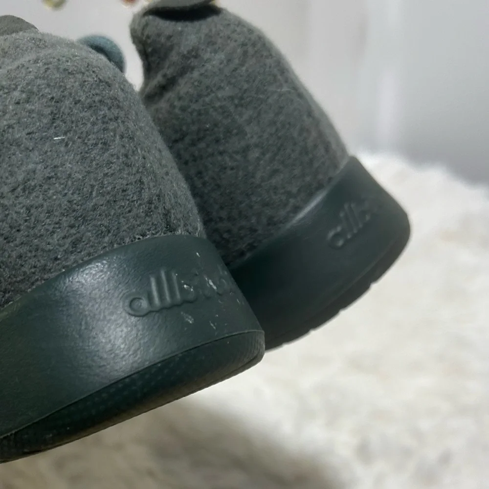 AllBirds  Women's Wool Runner Green Size 8 - Picture 5 of 10